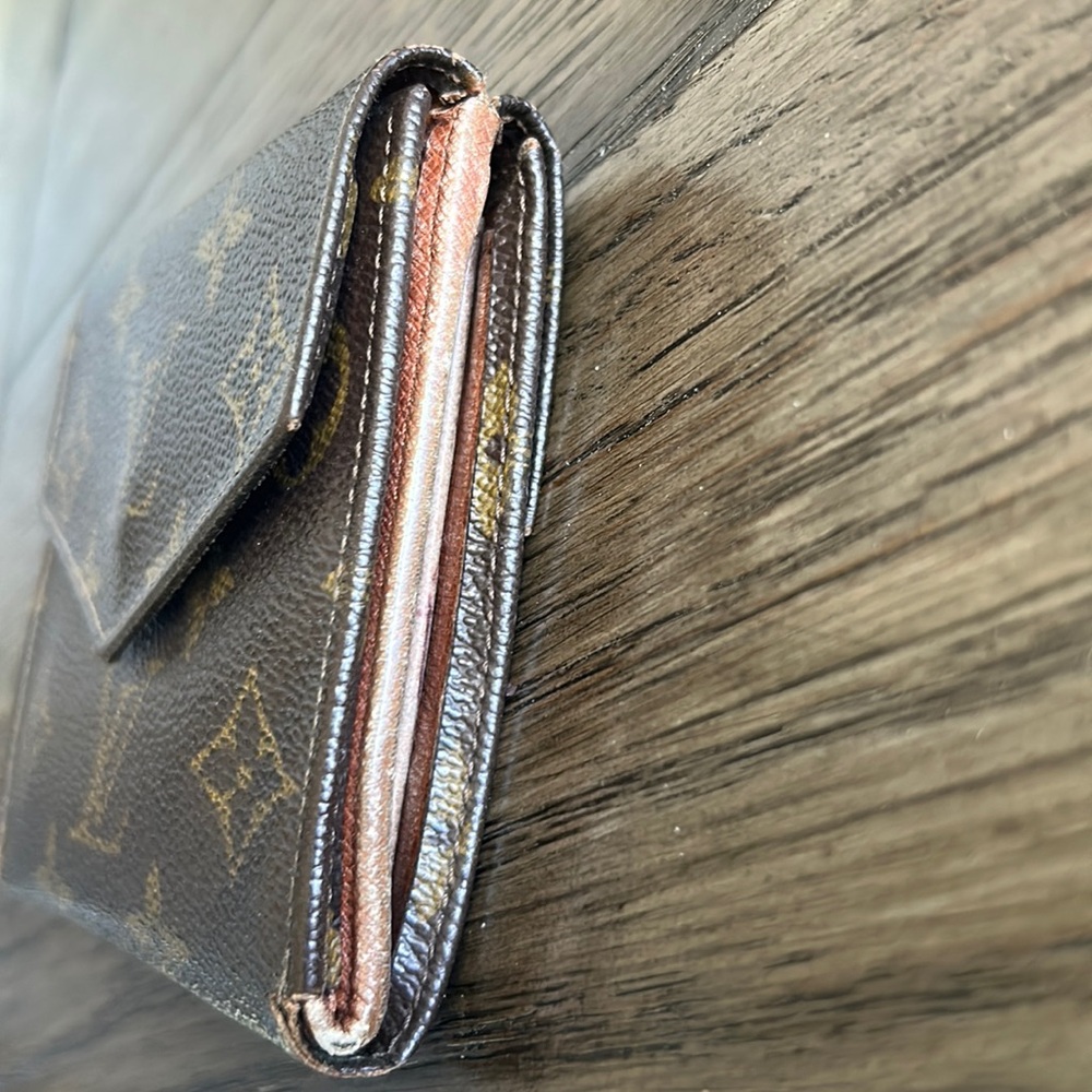 Louis Vuitton Vintage Dual Snap Wallet - Picture 3 of 16